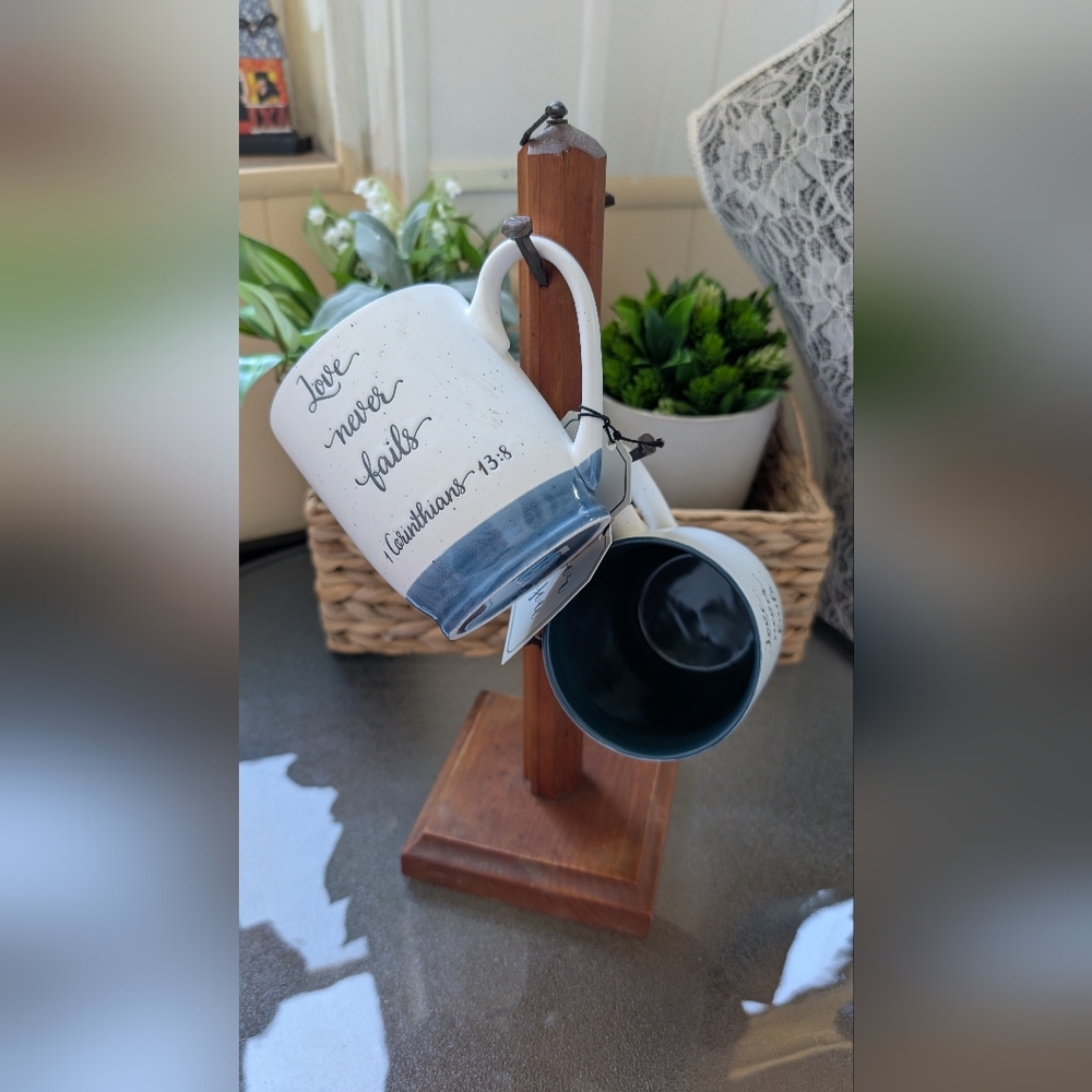 NWT Inspirational Ceramic Mugs With Vintage Mug Holder